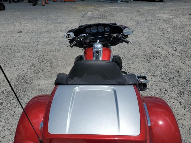 1HD1MAF1XKB860735 - 2019 HARLEY-DAVIDSON FLHTCUTG Czerwony zdjęcie 6