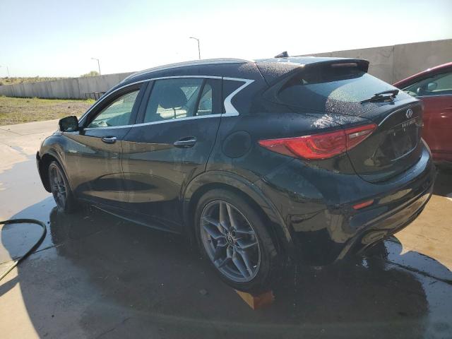 SJKCH5CP2HA031619 - 2017 INFINITI QX30 BASE 黑色 照片 2