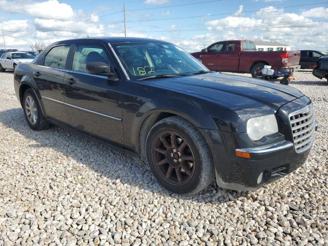 2C3KA33G98H140057 - 2008 CHRYSLER 300 LIMITED BLACK photo 4