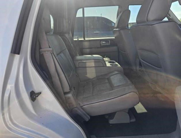 5LMFU28599EJ00293 - 2009 LINCOLN NAVIGATOR 白色 照片 6