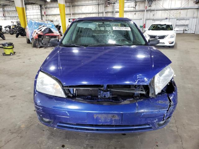 1FAHP34N86W111476 - 2006 FORD FOCUS ZX4 BLUE photo 5