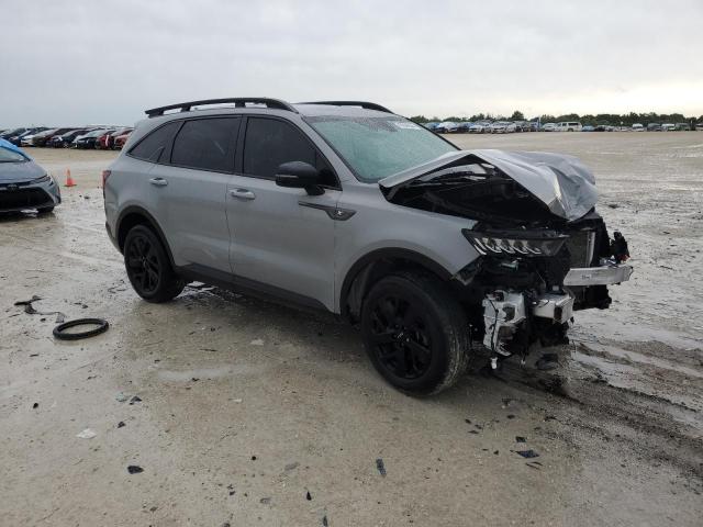 5XYRLDLC6NG129065 - 2022 KIA SORENTO S GRAY photo 4