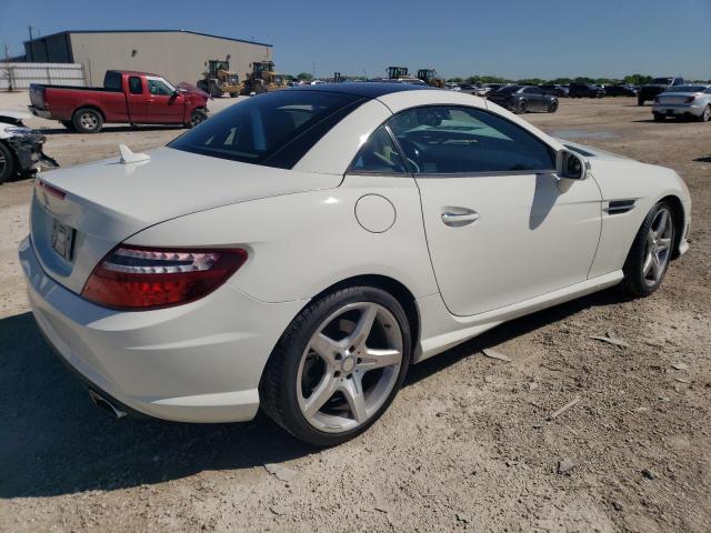 WDDPK5HA3DF064156 - 2013 MERCEDES-BENZ SLK 350 WHITE photo 3