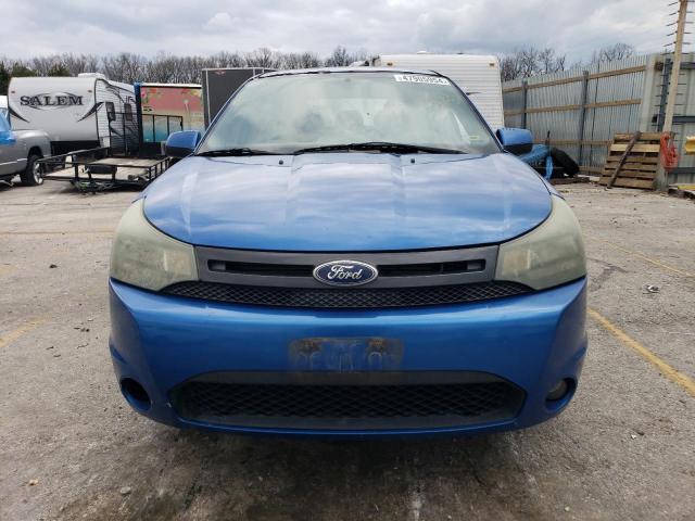 1FAHP3GN6AW252485 - 2010 FORD FOCUS SES BLUE photo 5