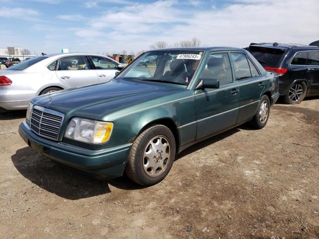 WDBEA32E4SC200036 - 1995 MERCEDES-BENZ E 320 BASE GREEN photo 1