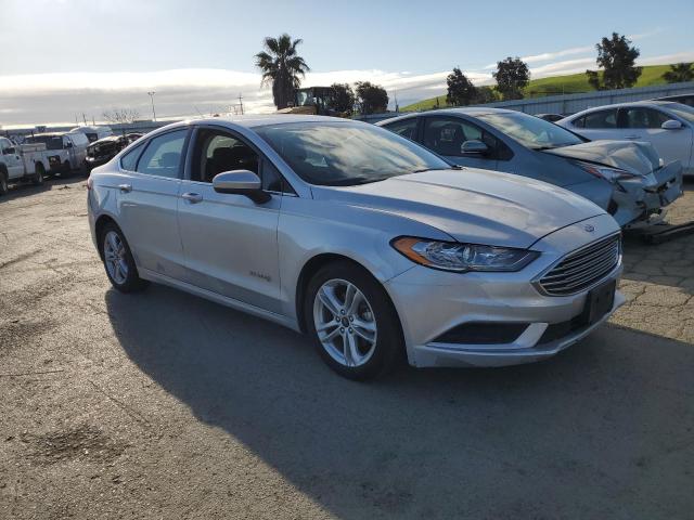 3FA6P0LU9JR173334 - 2018 FORD FUSION SE HYBRID SILVER photo 4