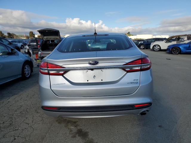 3FA6P0LU9JR173334 - 2018 FORD FUSION SE HYBRID SILVER photo 6