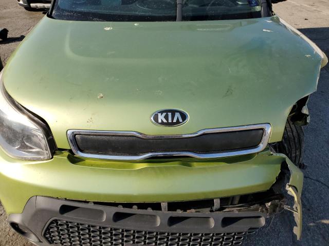 KNDJN2A29E7742316 - 2014 KIA SOUL GREEN photo 11