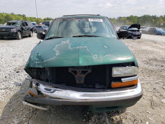 1GNCS13W2XK138092 - 1999 CHEVROLET BLAZER GREEN photo 5