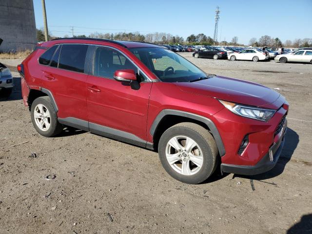 JTMP1RFV0KD032655 - 2019 TOYOTA RAV4 XLE MAROON photo 4