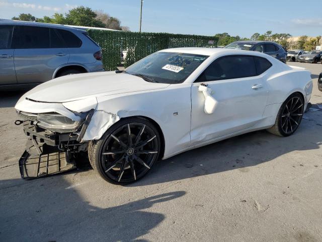 1G1FA1RX6J0163131 - 2018 CHEVROLET CAMARO LS WHITE photo 1