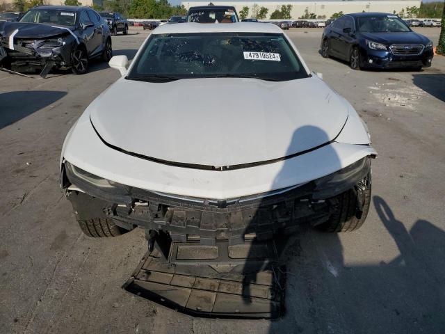 1G1FA1RX6J0163131 - 2018 CHEVROLET CAMARO LS WHITE photo 5