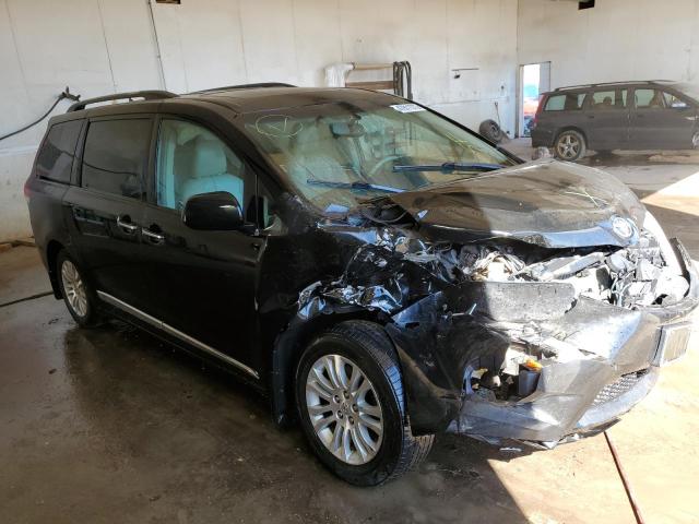 5TDYK3DC7BS006851 - 2011 TOYOTA SIENNA XLE BLACK photo 4