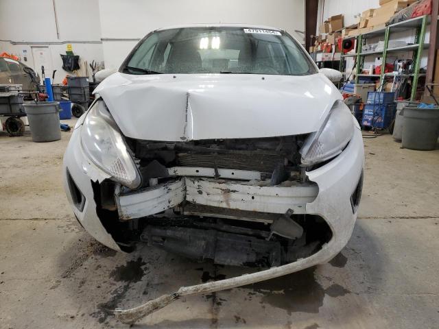 3FADP4EJ9DM102430 - 2013 FORD FIESTA SE WHITE photo 5