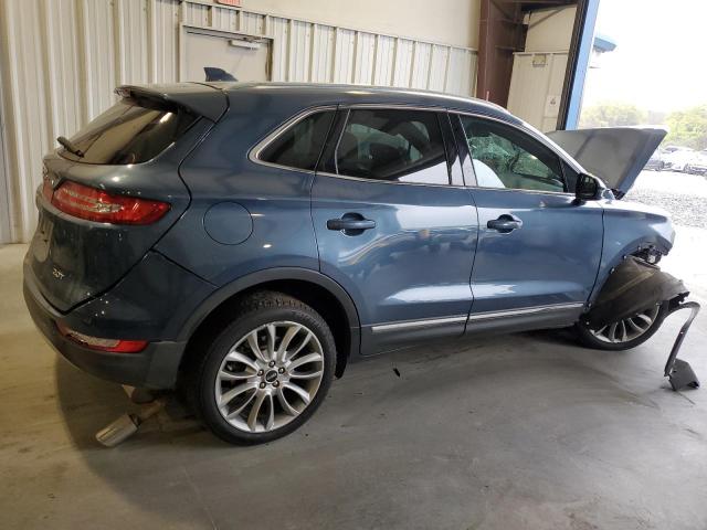 5LMCJ3C95JUL30614 - 2018 LINCOLN MKC RESERVE BLUE photo 3