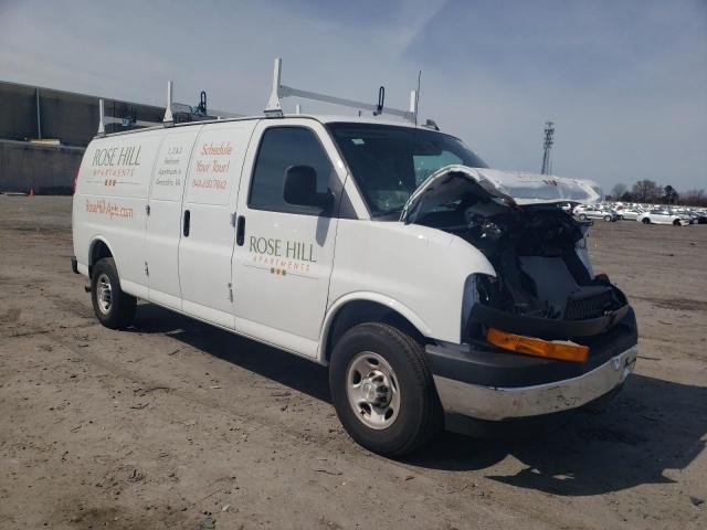 1GCWGBFP6N1273466 - 2022 CHEVROLET EXPRESS G2 WHITE photo 4