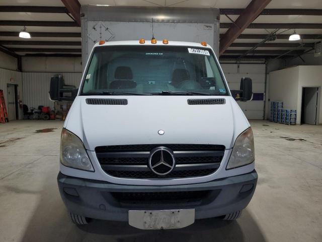 WDAPF4CC8B9484415 - 2011 MERCEDES-BENZ SPRINTER 3500 WHITE photo 5