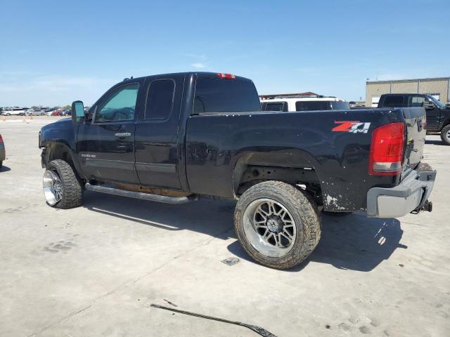 1GT220CG3CZ149370 - 2012 GMC SIERRA K2500 SLE BLACK photo 2