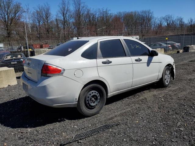 1FAHP3EN2BW174498 - 2011 FORD FOCUS S WHITE photo 3