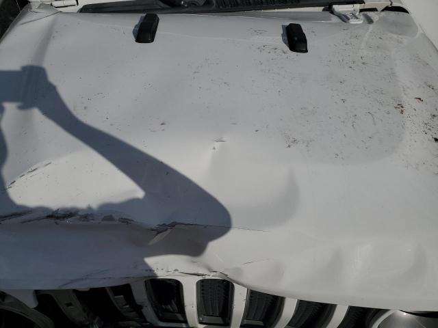 1C4HJXEG6KW513896 - 2019 JEEP WRANGLER U SAHARA WHITE photo 11