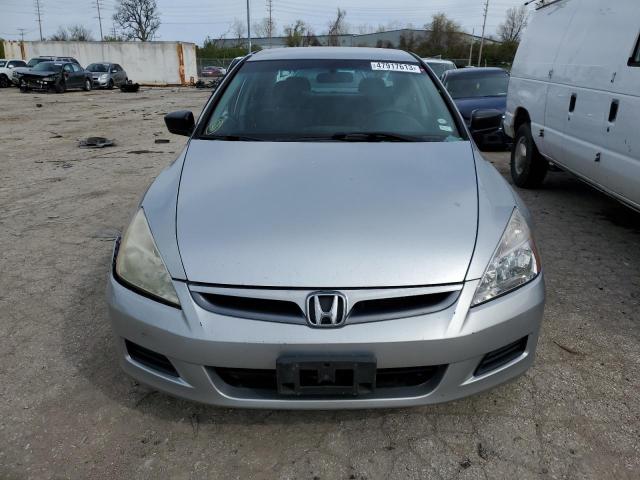 1HGCM56147A086045 - 2007 HONDA ACCORD VALUE SILVER photo 5