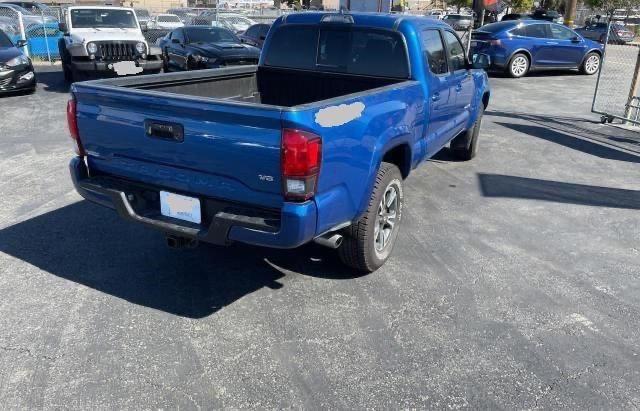 3TMDZ5BN1HM023535 - 2017 TOYOTA TACOMA DOUBLE CAB 蓝色 照片 4