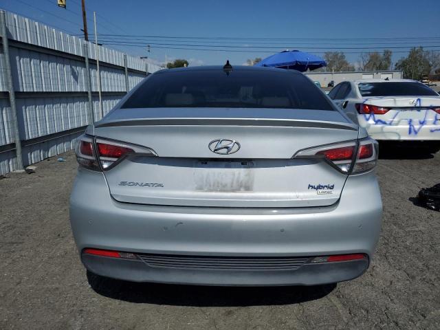 KMHE34L16HA056504 - 2017 HYUNDAI SONATA HYBRID SILVER photo 6