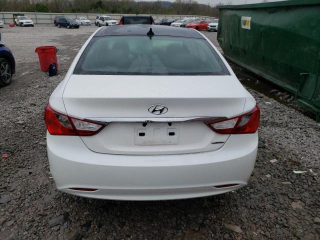 5NPEC4AC2CH410089 - 2012 HYUNDAI SONATA SE WHITE photo 6