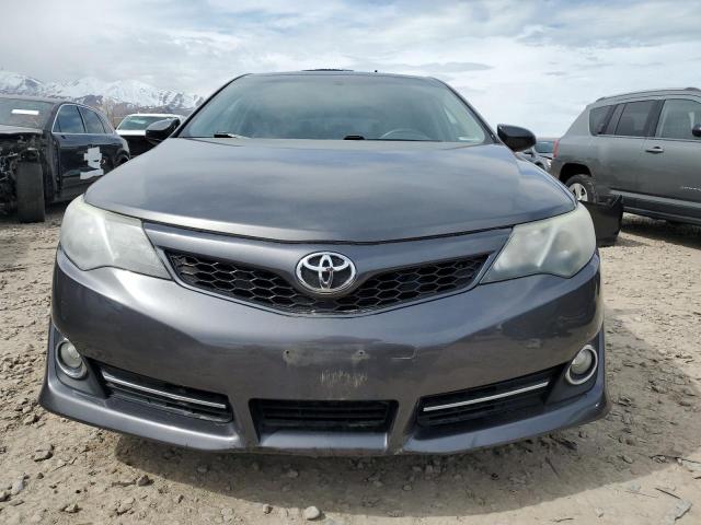 4T1BK1FK1EU024417 - 2014 TOYOTA CAMRY SE CHARCOAL photo 5