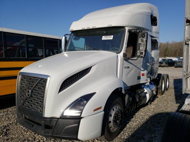 4V4NC9EH0MN286736 - 2021 VOLVO VN VNL WHITE photo 2