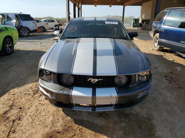 1ZVFT82HX65153142 - 2006 FORD MUSTANG GT GRAY photo 5