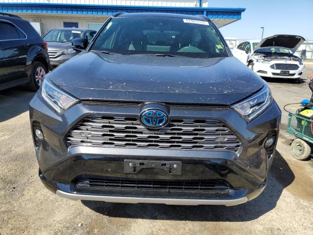 JTMEWRFV2KD522359 - 2019 TOYOTA RAV4 XSE GRAY photo 5