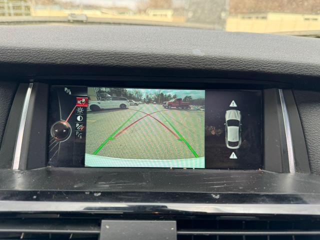 5UXXW3C52G0R21201 - 2016 BMW X4 XDRIVE28I WHITE photo 9