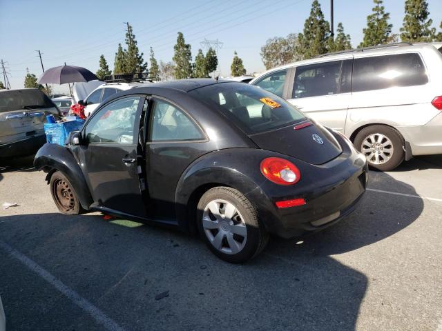 3VWPG3AG0AM014953 - 2010 VOLKSWAGEN NEW BEETLE BLACK photo 2