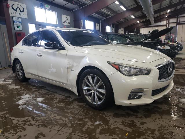 JN1EV7AR4GM341324 - 2016 INFINITI Q50 PREMIUM WHITE photo 4