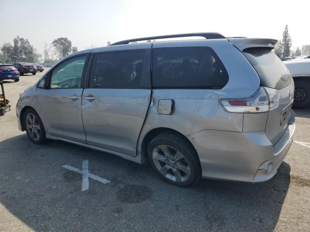 5TDXK3DC6DS355207 - 2013 TOYOTA SIENNA SPORT SILVER photo 2