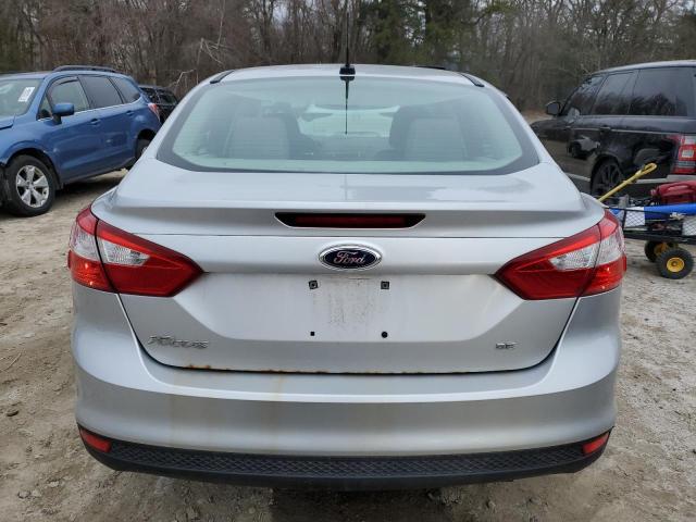 1FAHP3F27CL411316 - 2012 FORD FOCUS SE SILVER photo 6