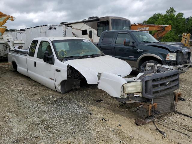 1FTNX21P53EC44548 - 2003 FORD F250 SUPER DUTY WHITE photo 4