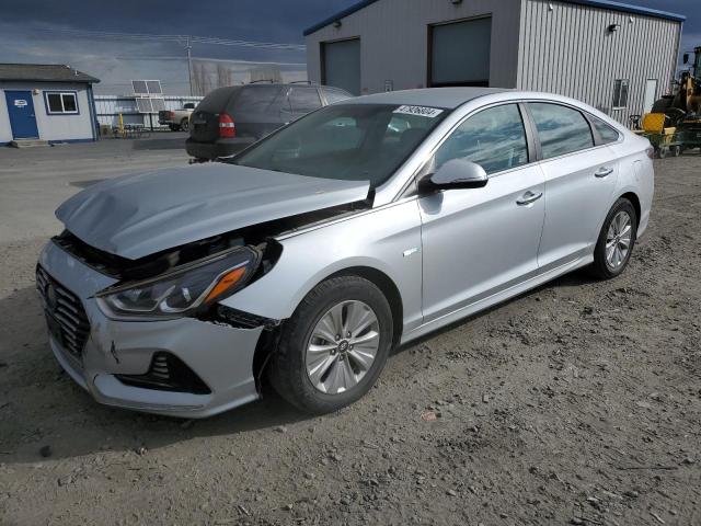 KMHE24L33KA085180 - 2019 HYUNDAI SONATA HYBRID SILVER photo 1