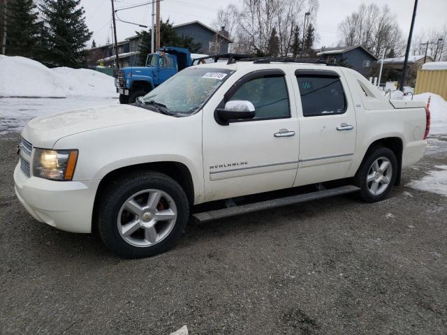 3GNTKGE74CG166308 - 2012 CHEVROLET AVALANCHE LTZ WHITE photo 1