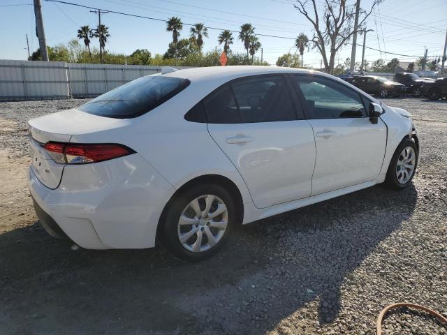 5YFB4MDE5RP155088 - 2024 TOYOTA COROLLA LE თეთრი ფოტო 3