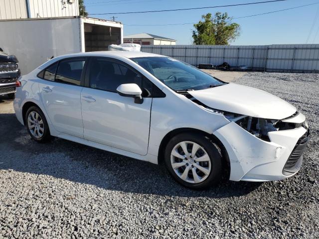 5YFB4MDE5RP155088 - 2024 TOYOTA COROLLA LE თეთრი ფოტო 4