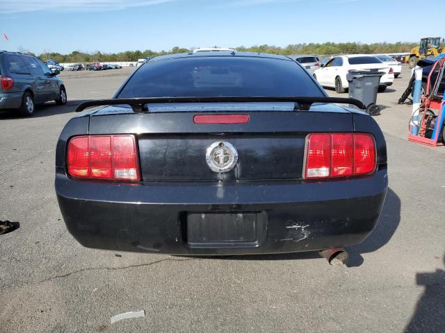 1ZVHT80N355247587 - 2005 FORD MUSTANG BLACK photo 6