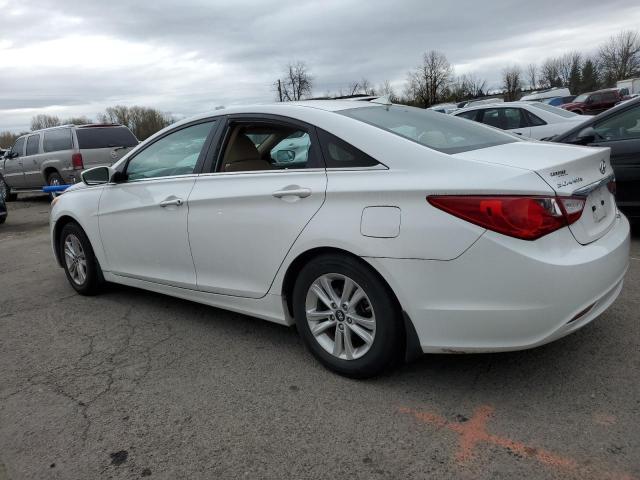 5NPEB4AC5DH706289 - 2013 HYUNDAI SONATA GLS WHITE photo 2