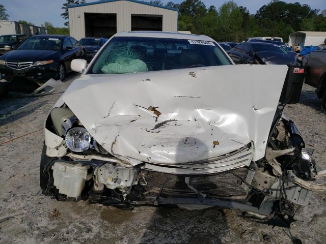 JTHBF30G425035876 - 2002 LEXUS ES 300 WHITE photo 5