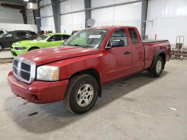 1D7HW42N06S715493 - 2006 DODGE DAKOTA SLT RED photo 1