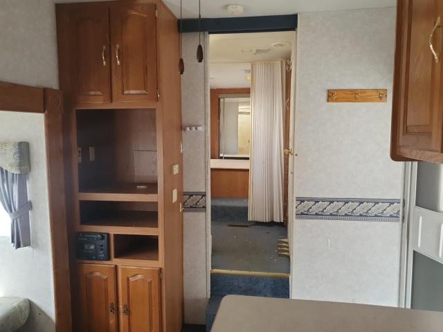 4YDF3502711019914 - 2001 KEYSTONE SPRINTER WHITE photo 5