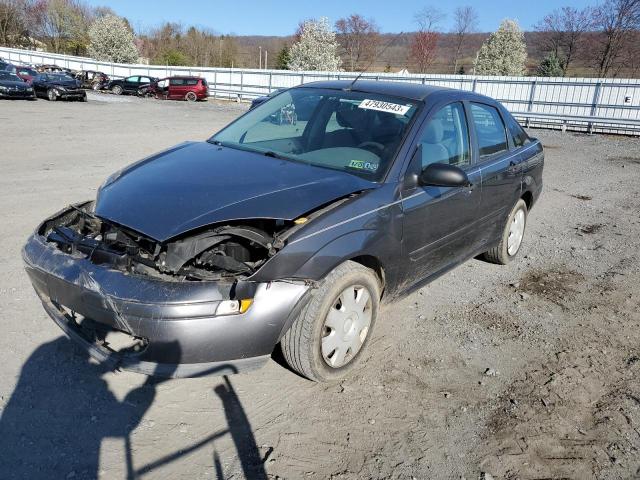 1FAFP34Z24W113358 - 2004 FORD FOCUS SE COMFORT GRAY photo 1