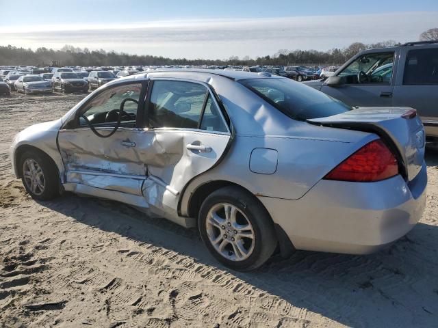 1HGCM567X7A149783 - 2007 HONDA ACCORD EX SILVER photo 2