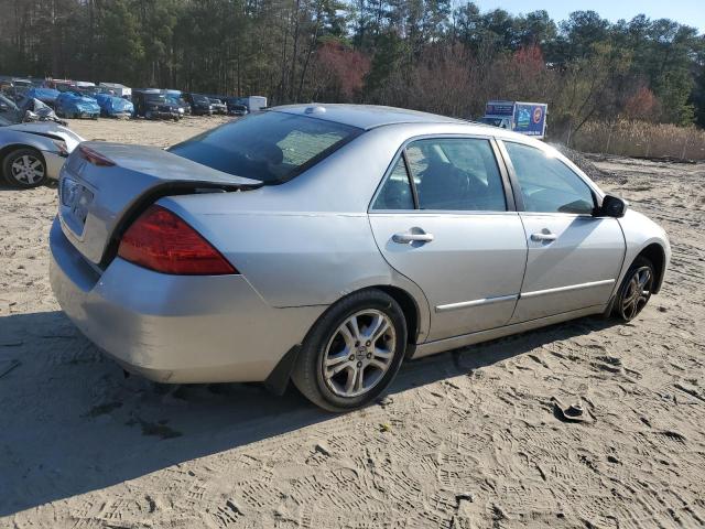 1HGCM567X7A149783 - 2007 HONDA ACCORD EX SILVER photo 3